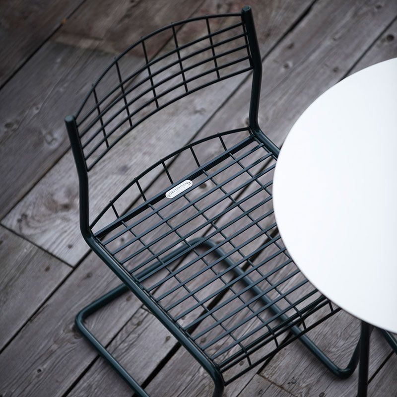 Pöytä High Tech 60 valkoinen laminaatti / musta runko Ø 60 cm Grythyttan Stålmöbler 