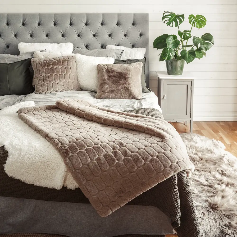 Fluffy Tyynyliina 45x45 cm Ivory