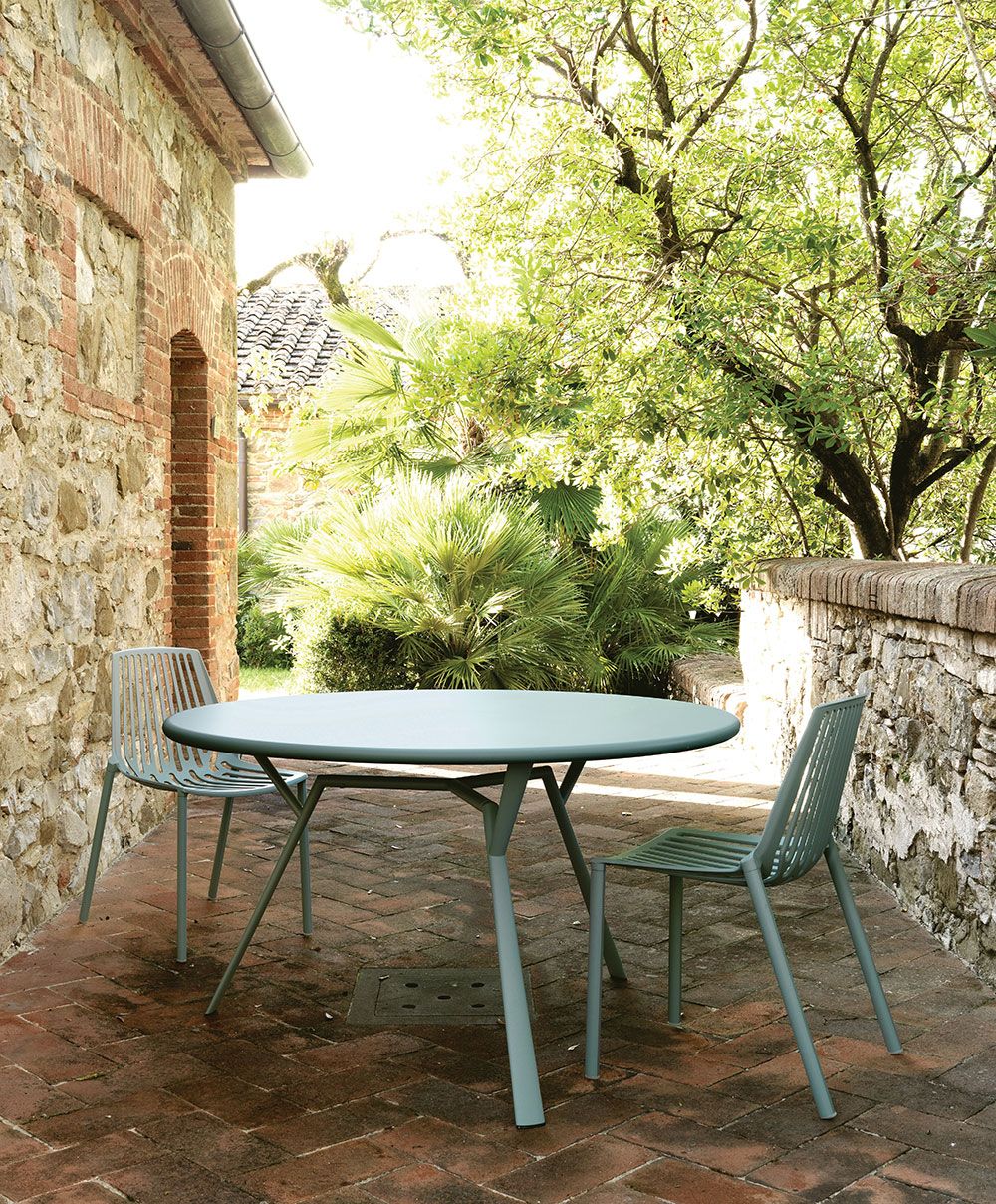 Rion käsinojallinen tuoli powder grey