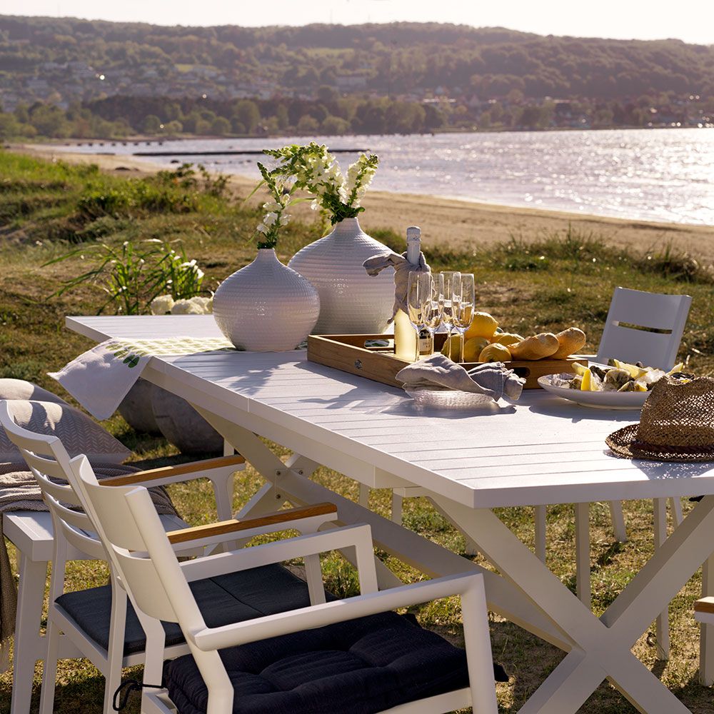 Hillmond pöytä 100 x 240-310 cm musta Brafab