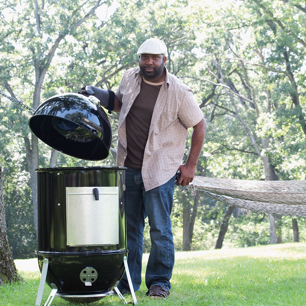 Smokey Mountain Cooker savustin 57 cm musta valurauta Weber