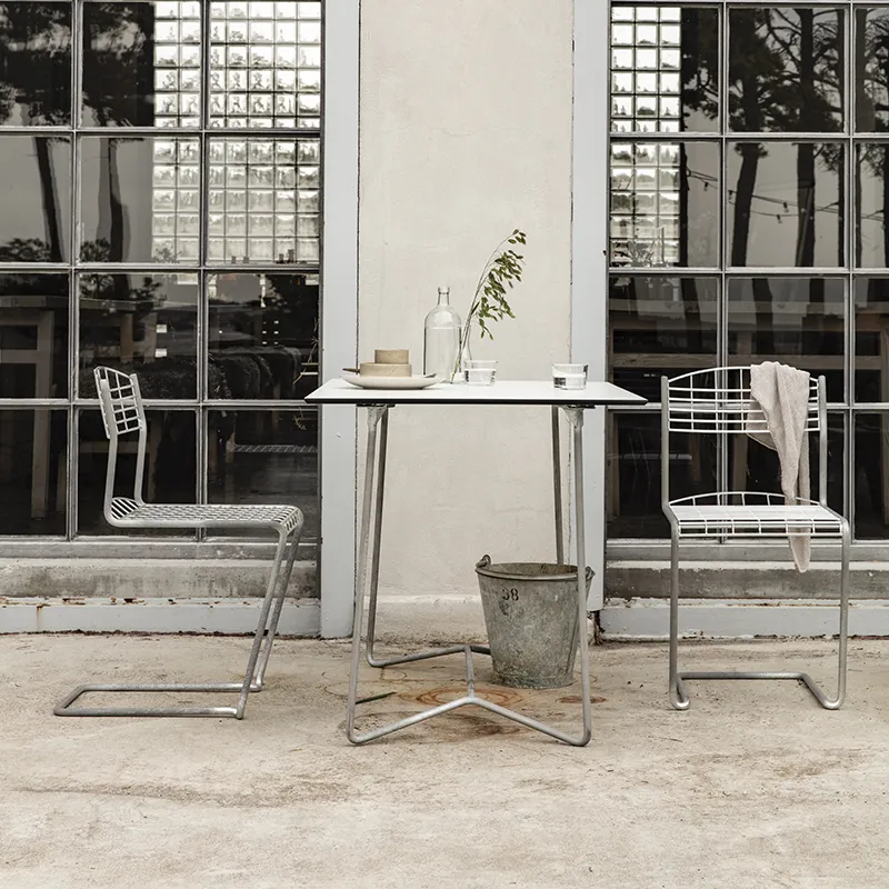 Korkea teknologia -tuoli, kuumagalvanoitu