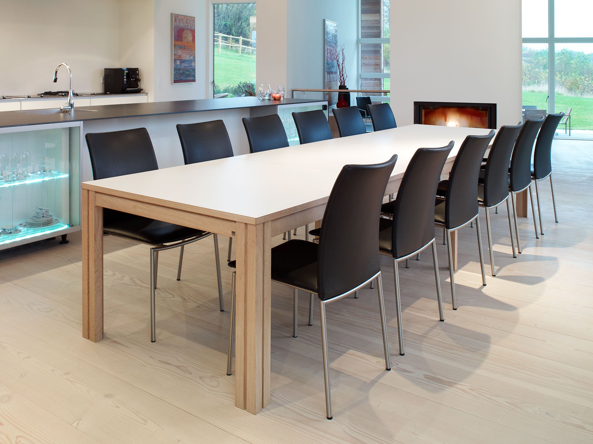 Sm24 pöytä lakattu tammi 200-356(512)x100x73 cm