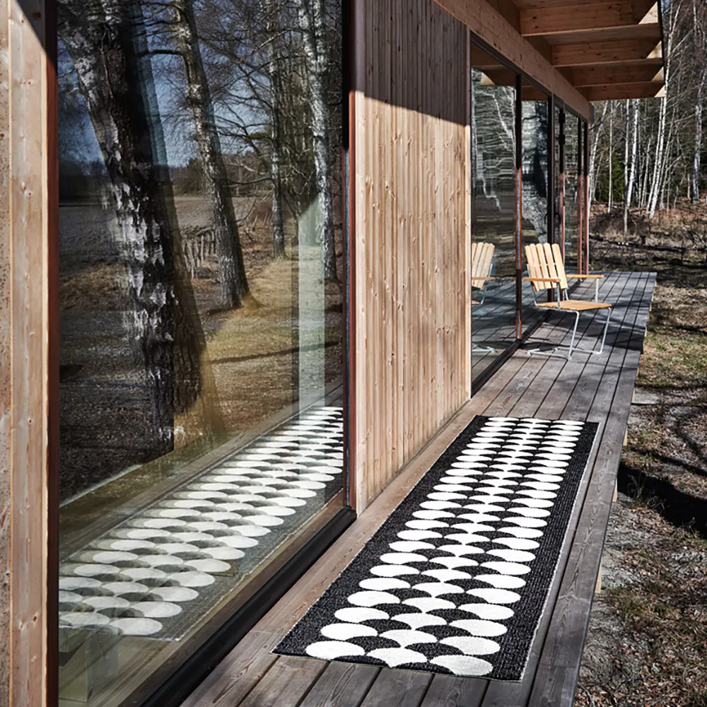 Poppy Black / Vanilla matto 70 x 250 cm