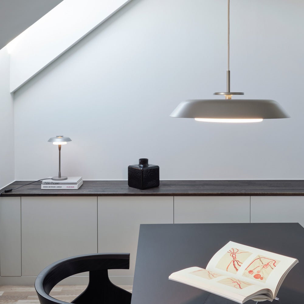 Horisont pöytävalaisin H365 metallic samppanja