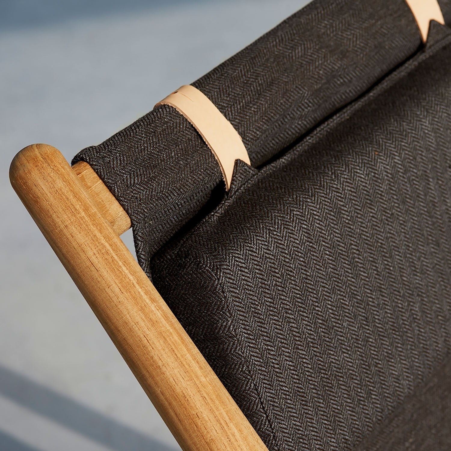 H55 lepotuoli tiikki Skargaarden