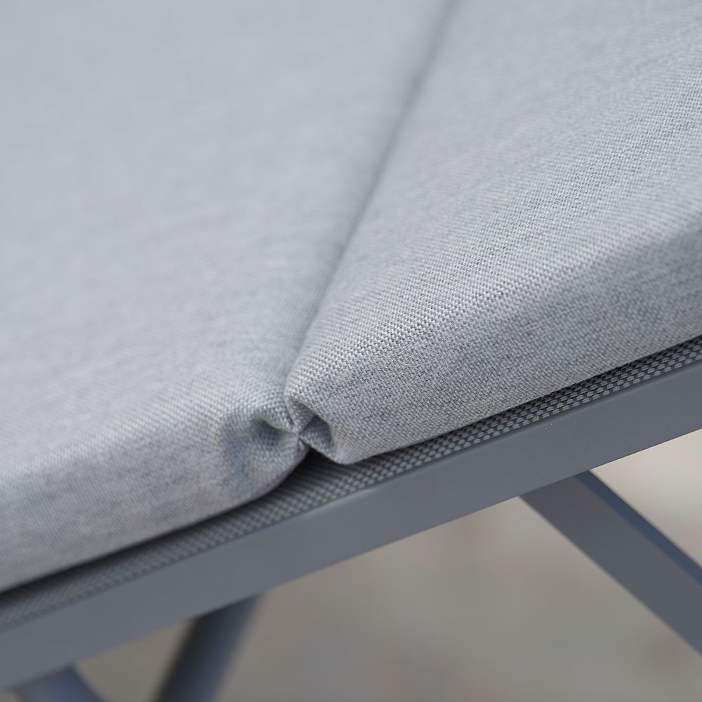 Relax aurinkotuoli Vaaleanharmaa