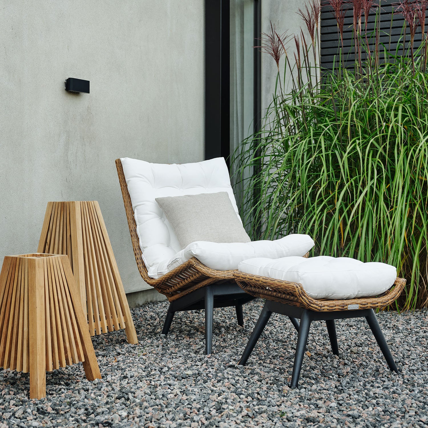 Covelo lounge-nojatuoli luonnonvärinen/valkoinen Brafab