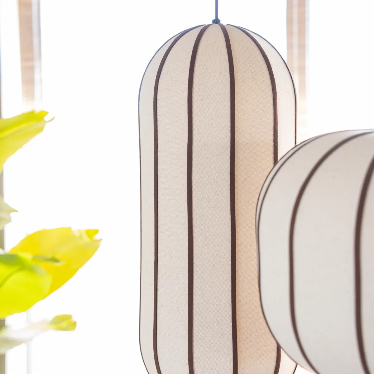 lamp Cocoon 1 riippuvalaisin 27,5x27,5x66 cm luonnonvärinen
