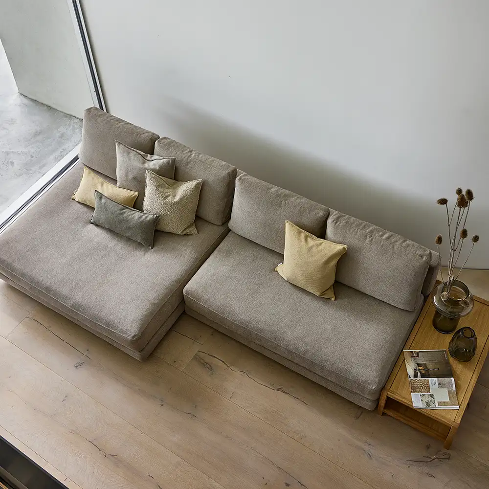 Scale kaksinkertainen divaani sohva