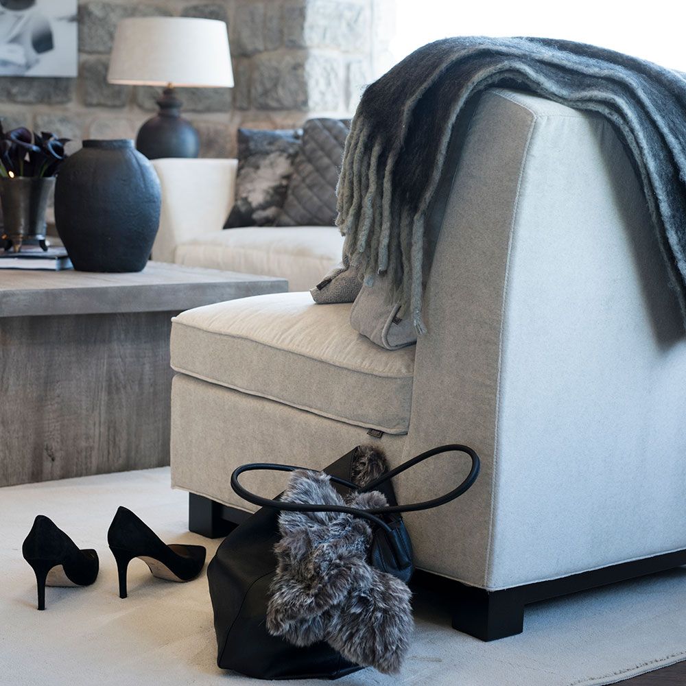 Plint sohvapöytä 75 x 75 harmaa Artwood