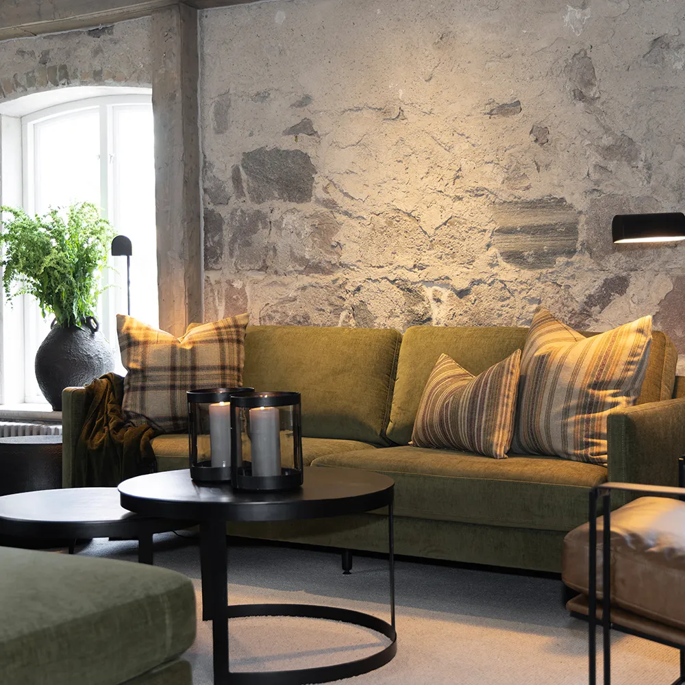 Andorra 2-istuttava sohva Hailey army