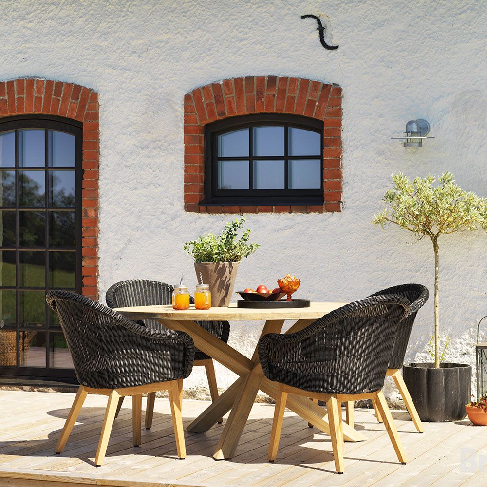 Eios ruokapöytä 150 cm tiikki Brafab