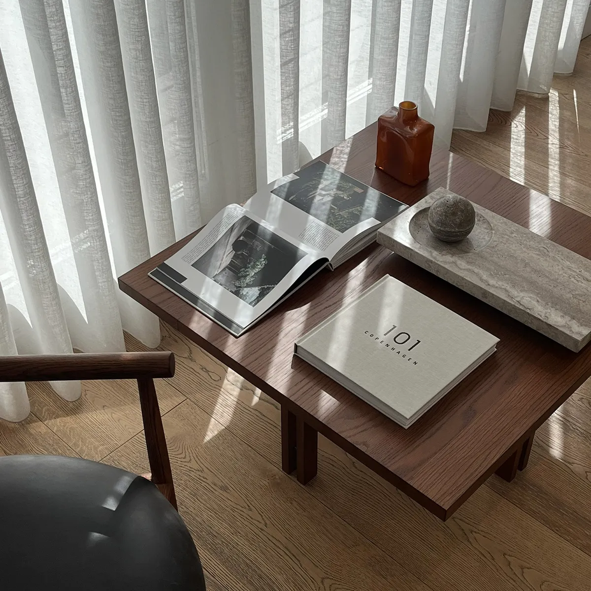 Sohvapöytä tammi 80x80 Plinth Classic Brown Oak