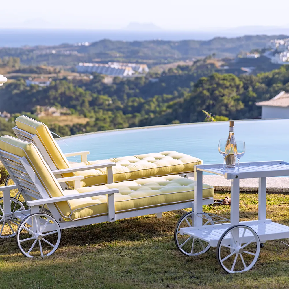 Tarjoiluvaunu Alumiini valkoinen 