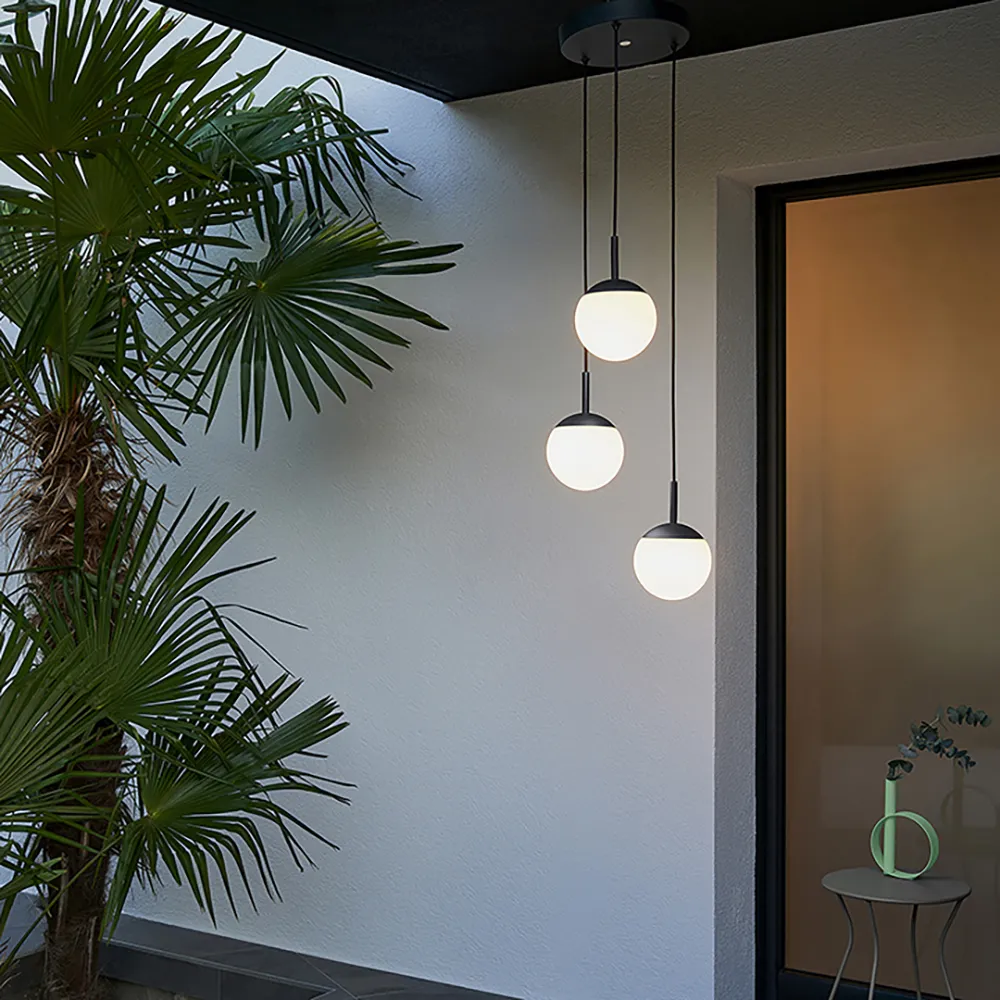 Mooon! Kolminkertainen kattovalaisin Cactus 