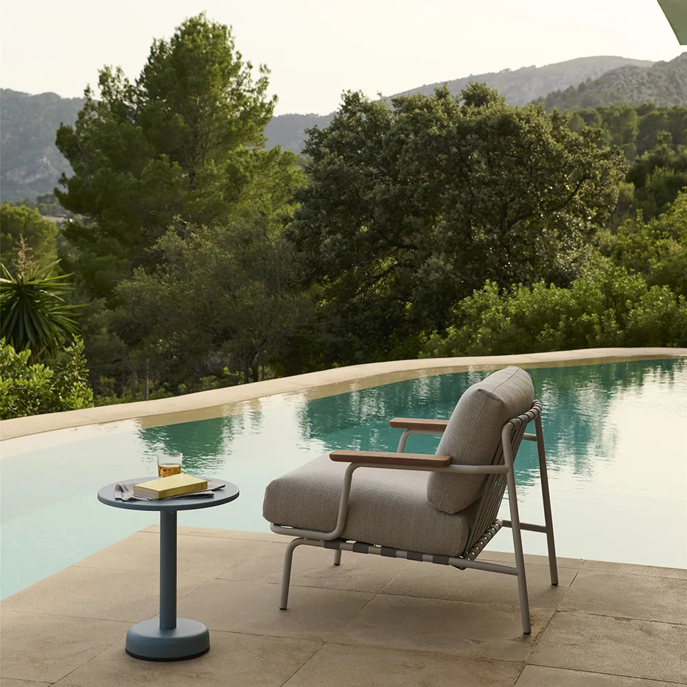 Linear Steel Sohvapöytä Ø42 cm Burnt Orange 