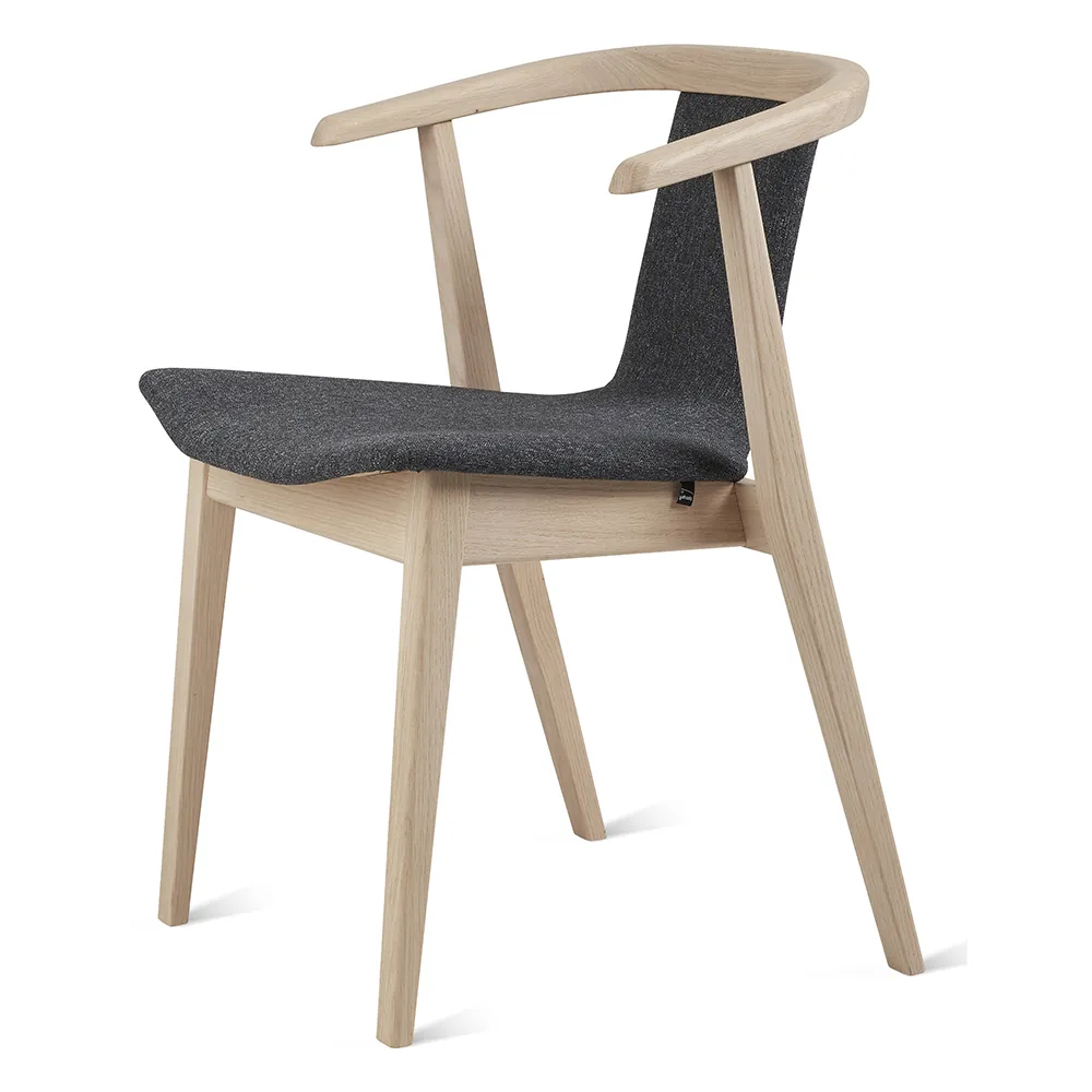 SM820 Ruokailutuoli kankaalla kategoriassa 1