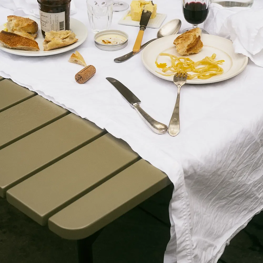 Pöytä B31 170 Vihreä lakattu tammi / Musta runko