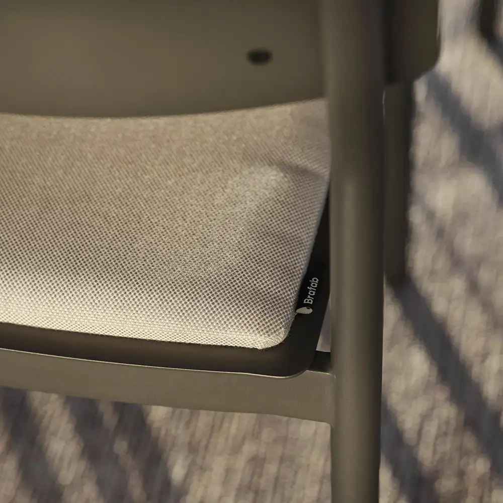 B45 & Gusty ruokailuryhmä Brafab