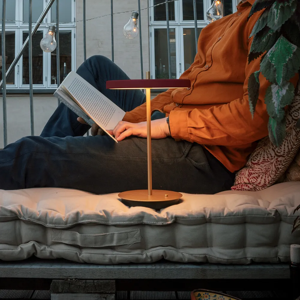 Asteria Move Kannettava valaisin Ruby Red