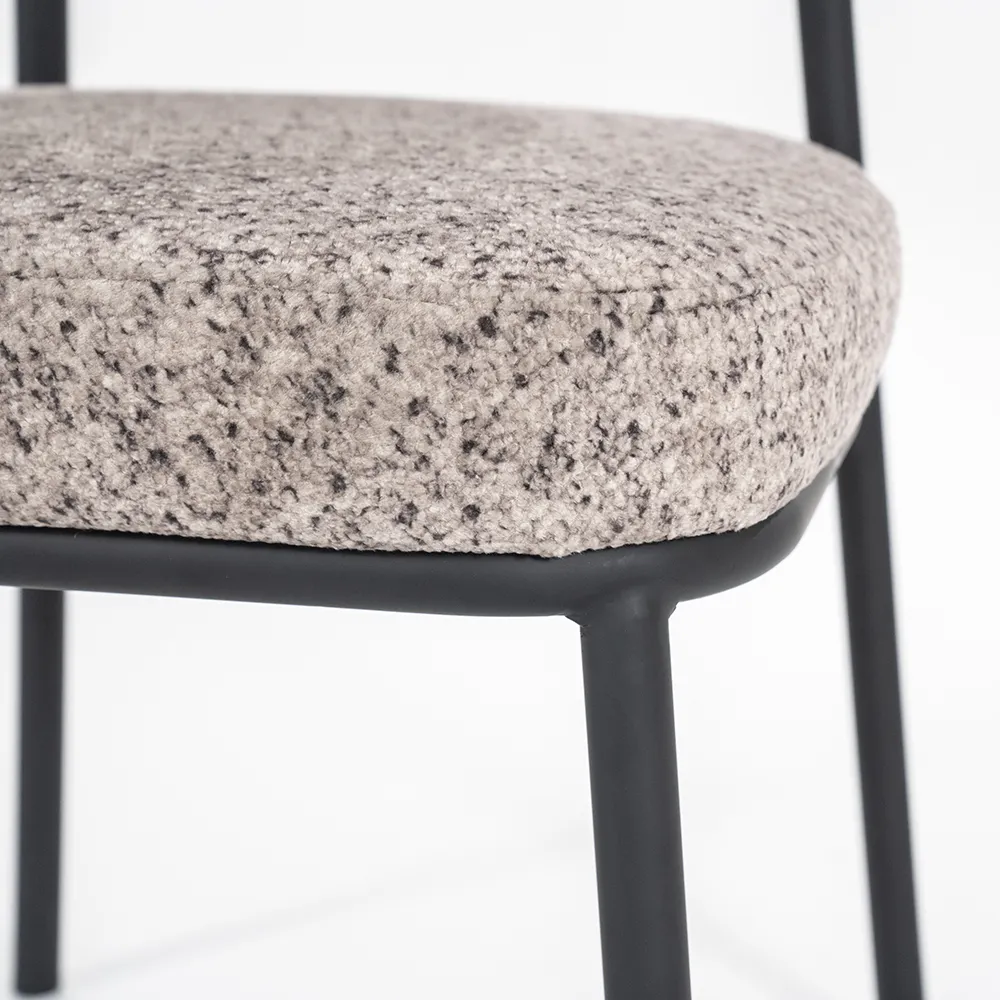 Ruokapöydän tuoli Jari Taupe