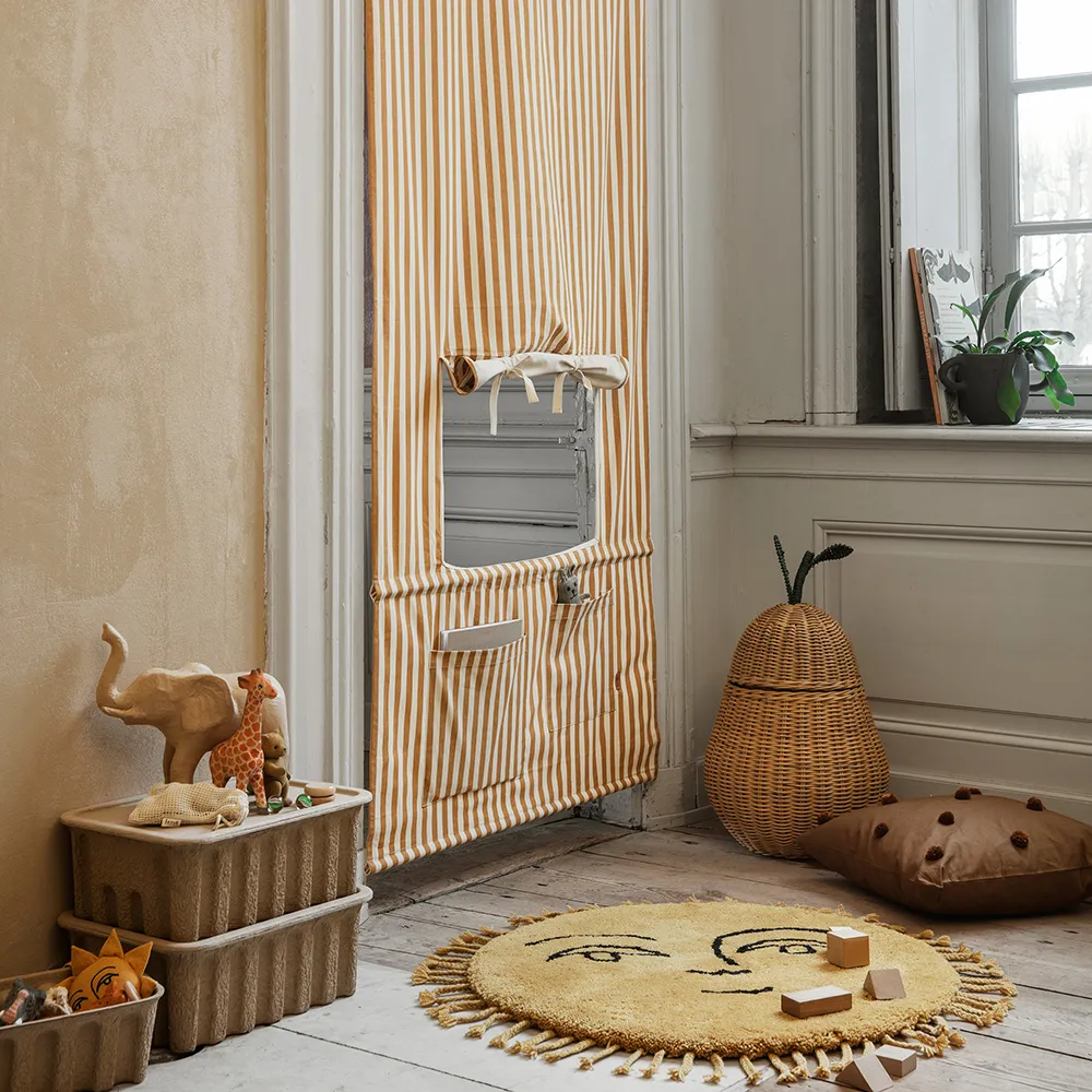 Pear punottu säilytyskori suuri