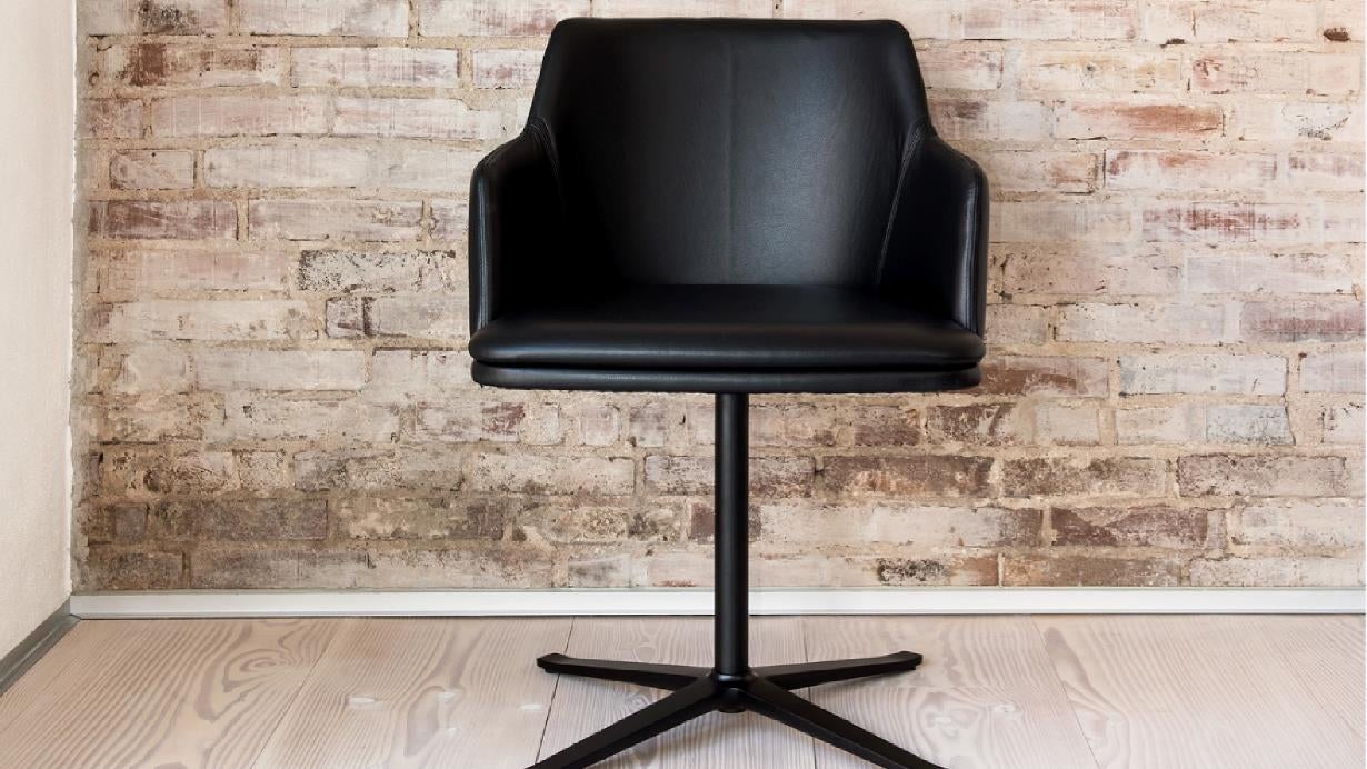 Sm55 Pyörivä nojatuoli kankaalla kategoriassa 1