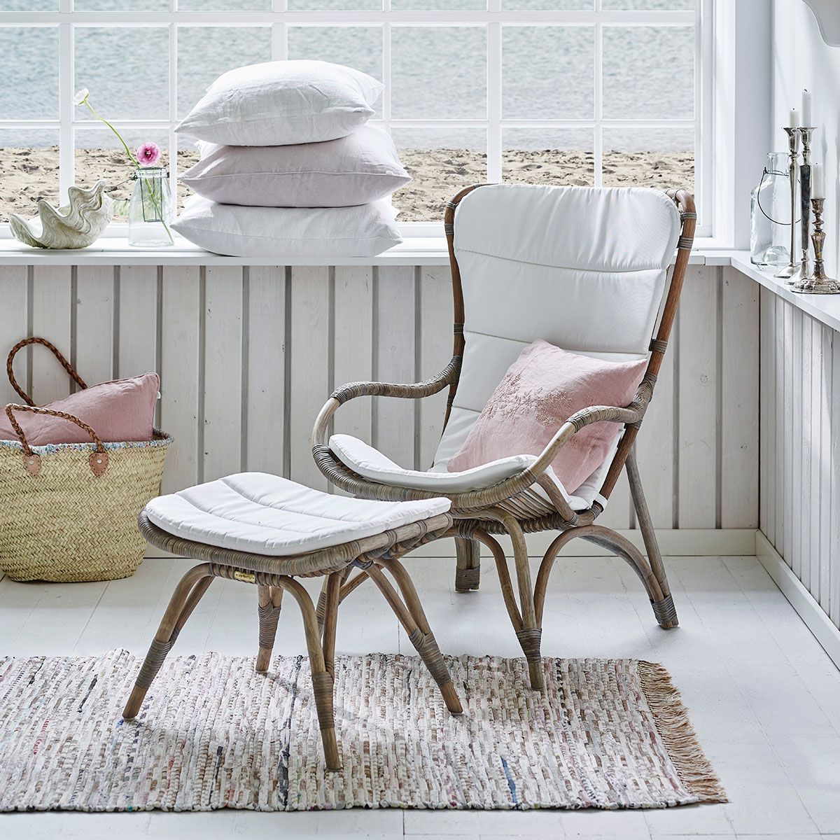 Monet rottinkituoli Taupe