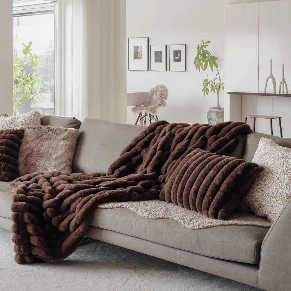 Wave koristetyyny 45x45 cm Darkbrown