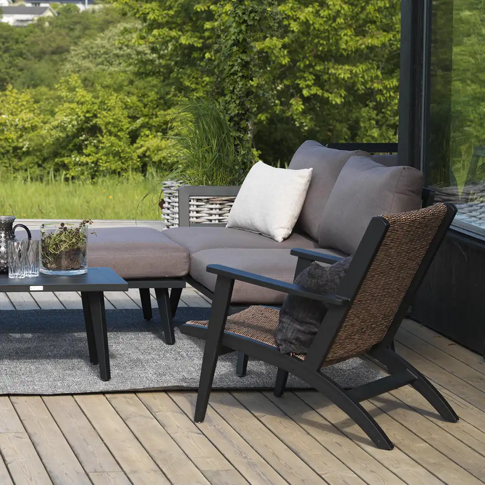 Kira nojatuoli musta/rustiikki