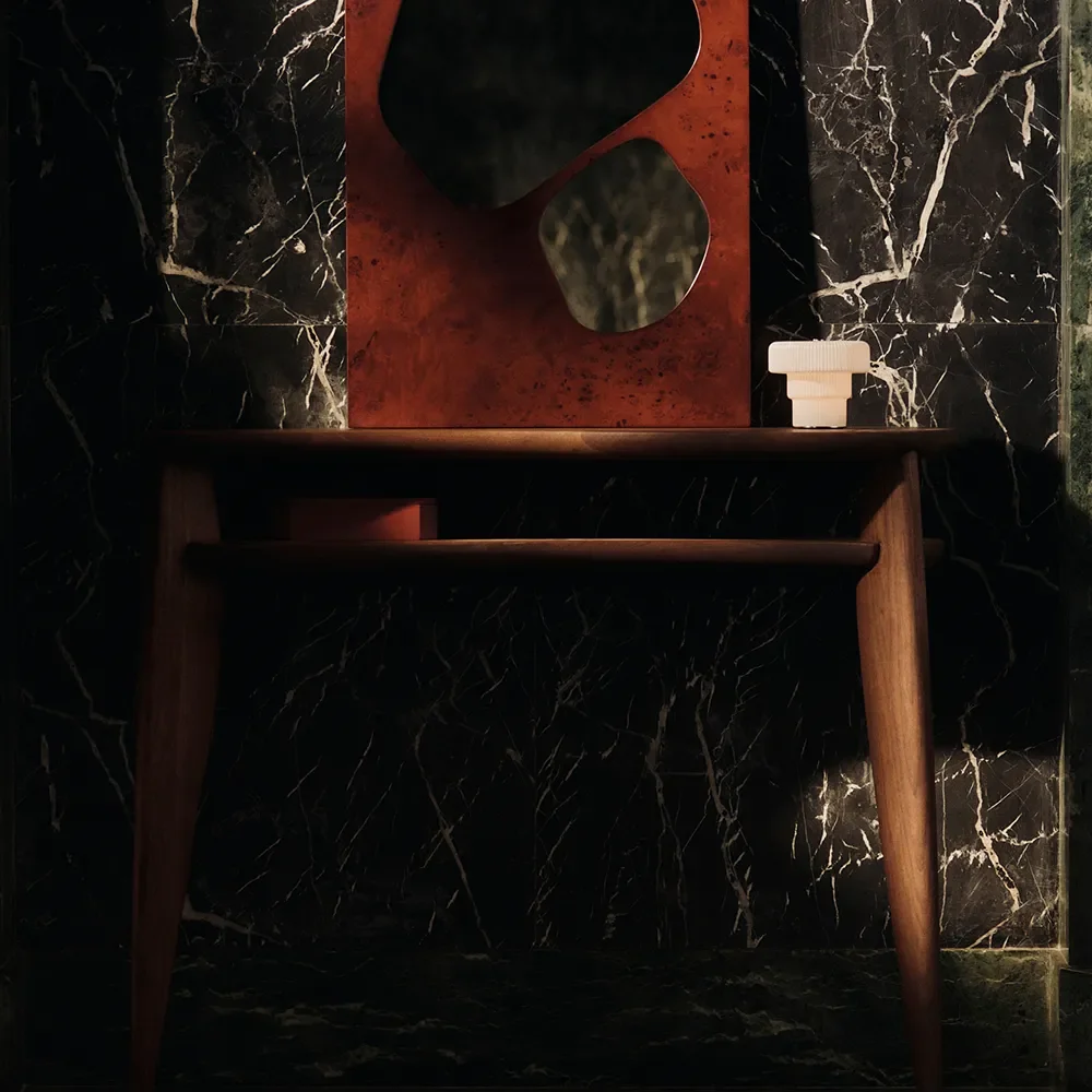 Apupöytä Feve Valnøt