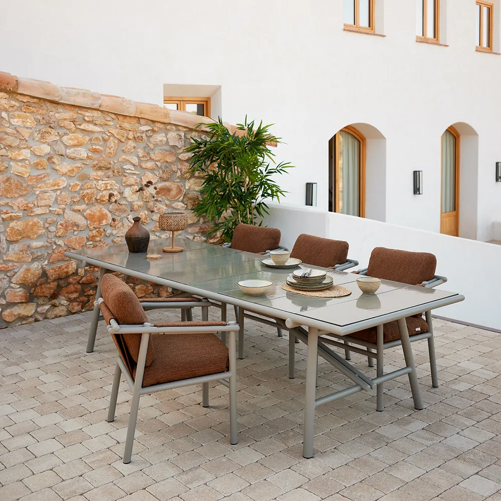 Sticks Ruokapöytä 100x250 cm