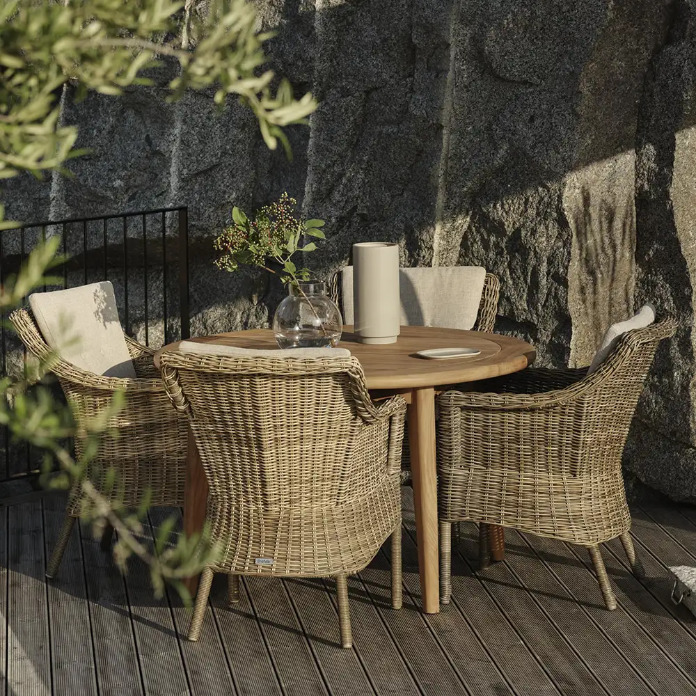 Lilja ruokapöytä 120 tiikki 