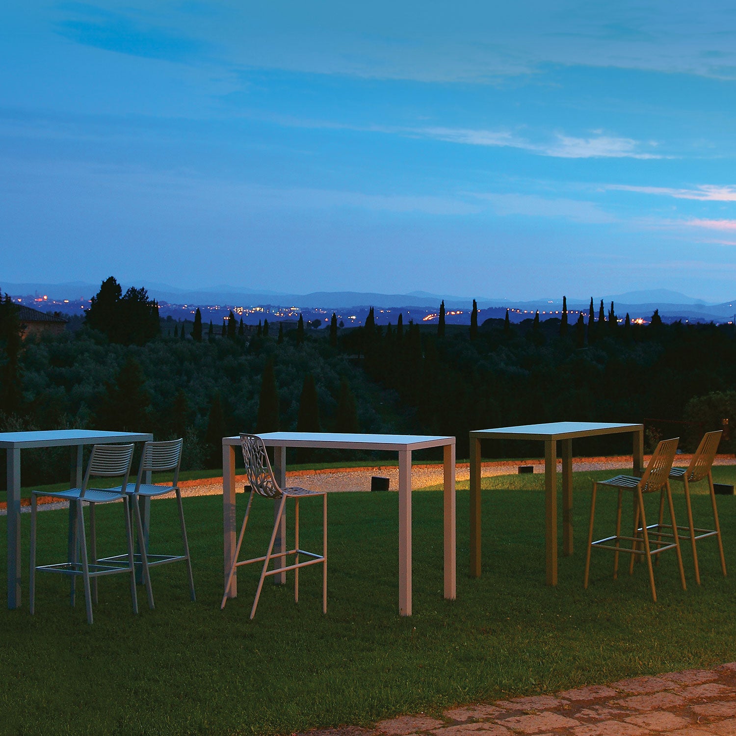 Rion baarituoli 65 cm kanssa korkea rygg White