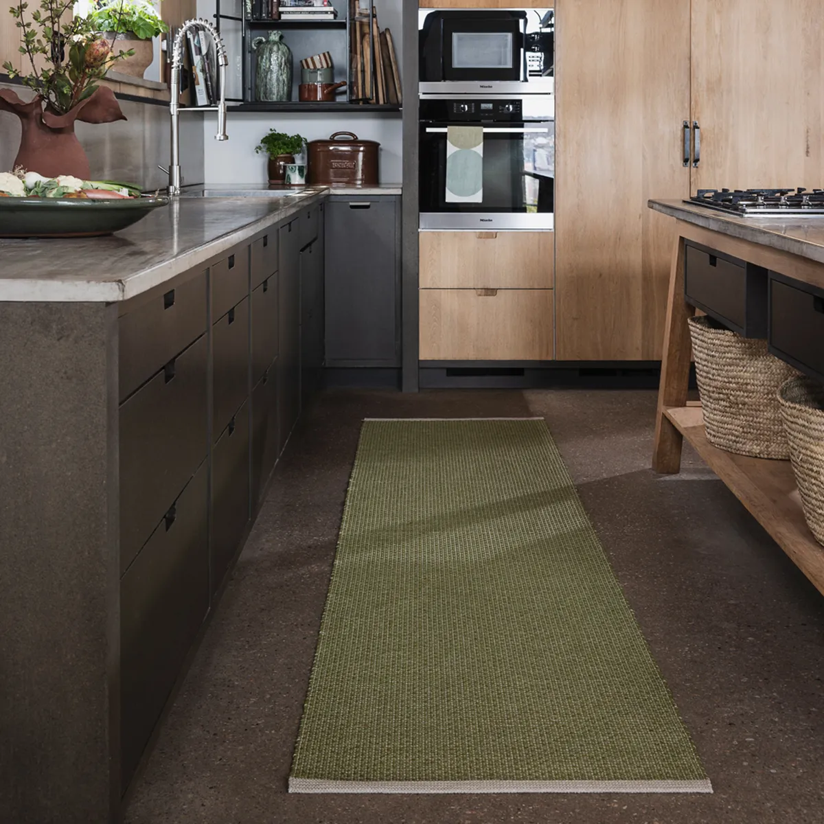 Pestävä Muovimatto NILS Dark Olive 70x120 cm