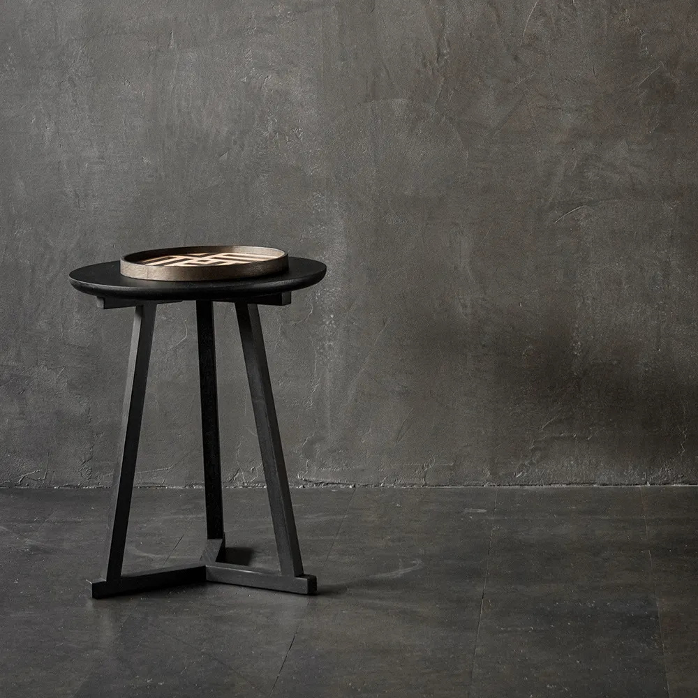 Tripod Sivupöytä Musta tammi