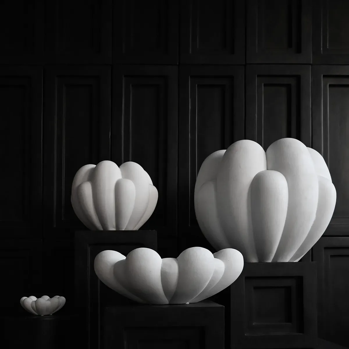 Käsintehty maljakko Bloom Big Bone White H44 cm