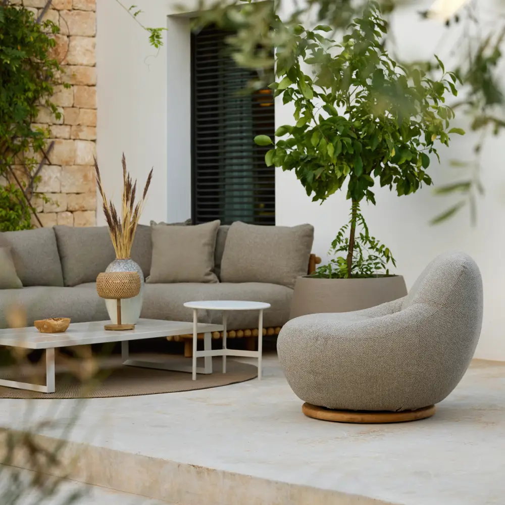 Gem lounge tuoli m/teak kääntölaakeri Light brown, Rise