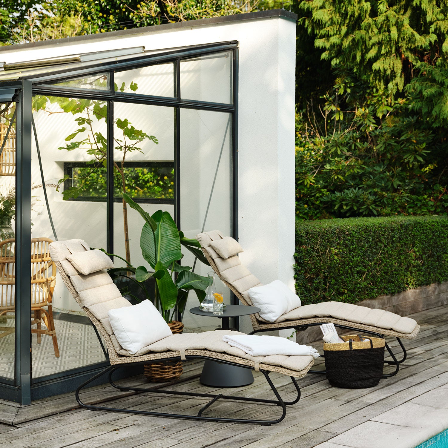 Akleja lepovuode beige pehmusteella Brafab