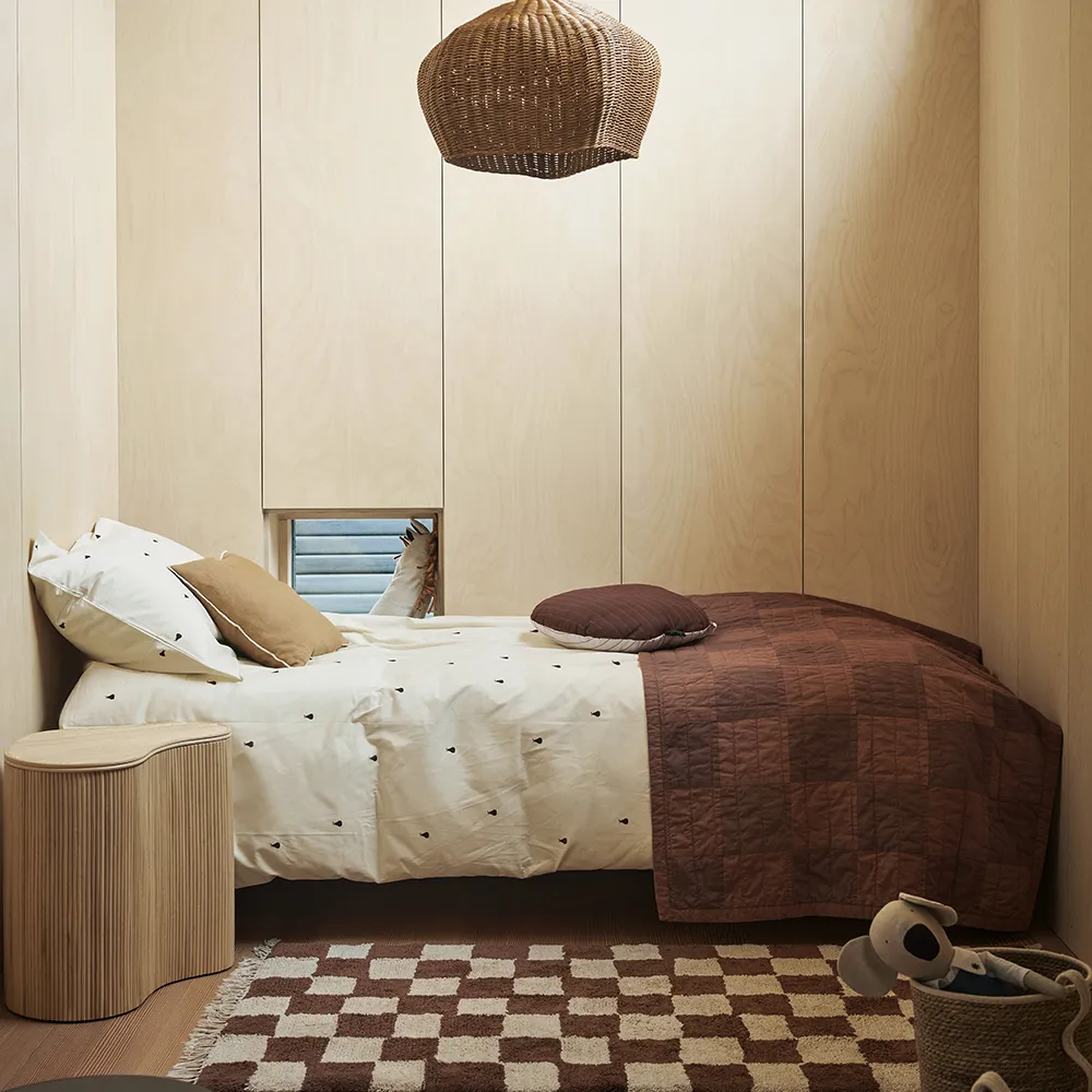 Isola Storage Pöytä