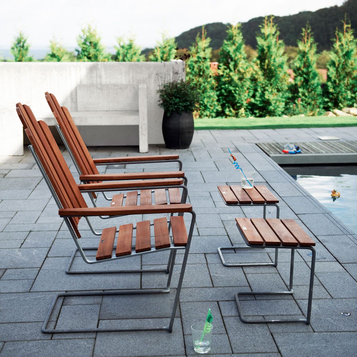 Sivupöytä L45 öljytty tammi Grythyttan Stålmöbler