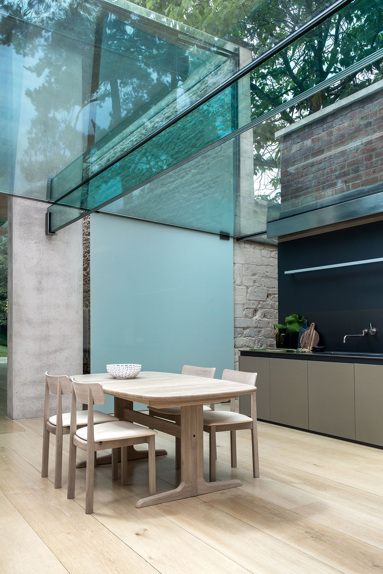 Sm74 pöytä tammi massiivipuu Såpa 165-265X100X73Cm