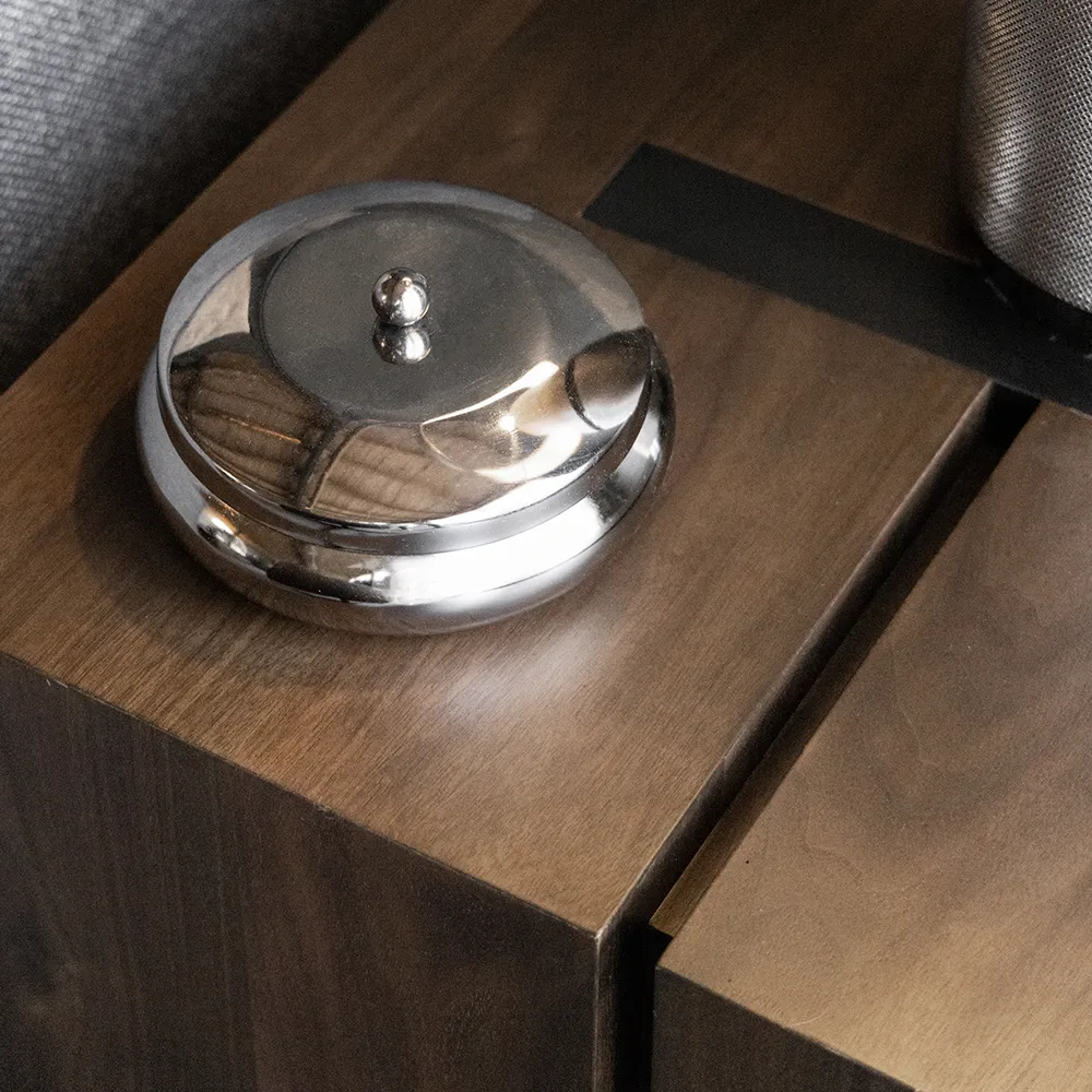 Maddox sivupöytä ruskea