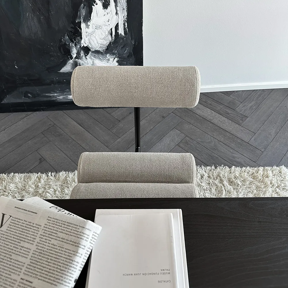 Hiro-ruokatuoli, musta runko - pellava