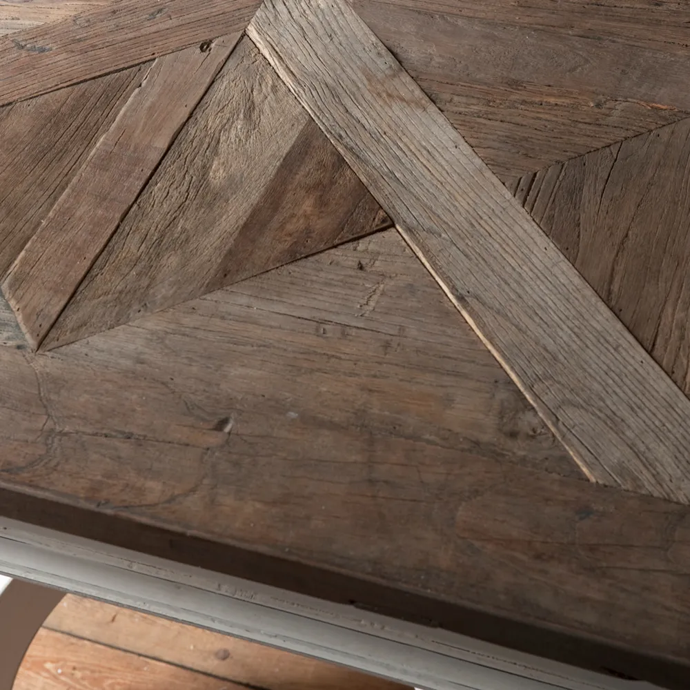 Château Belvédère 
sivupöytä, 70x70 cm