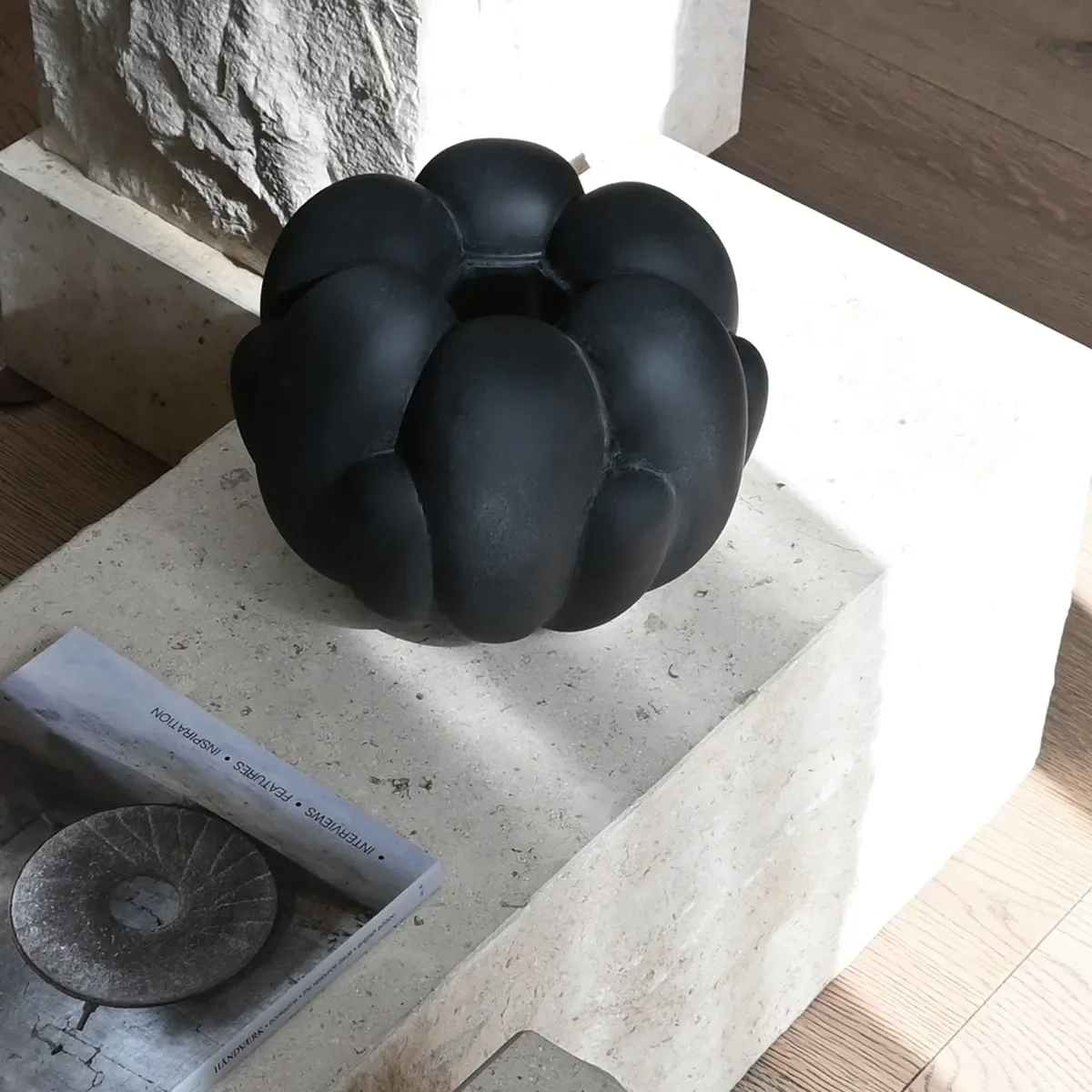 Käsintehty maljakko Bloom Petit Black H18 cm