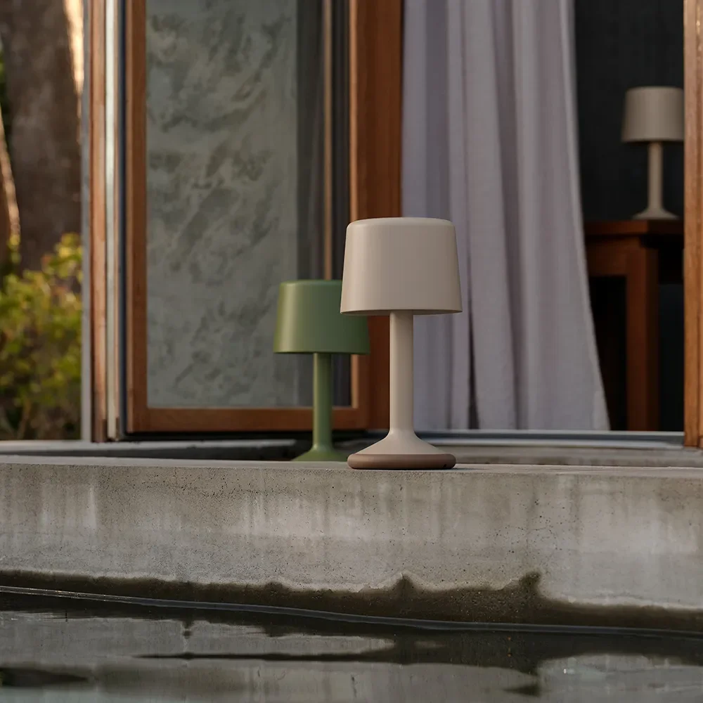 Kannettava aurinkokenno-lamppu Luu Beige