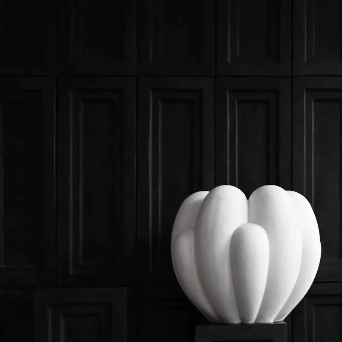 Käsintehty maljakko Bloom Big Bone White H44 cm