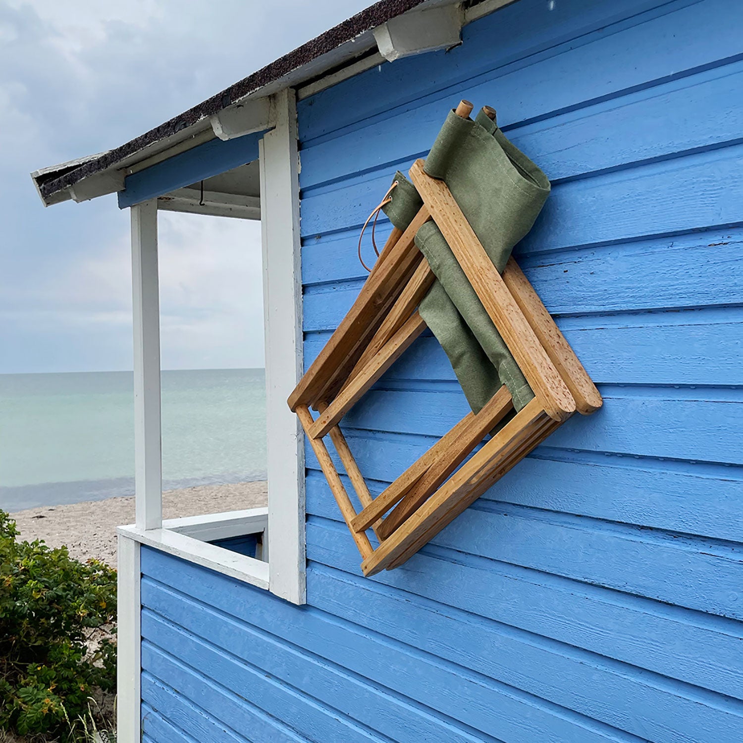 Kryss lounge-nojatuoli tiikki Skargaarden